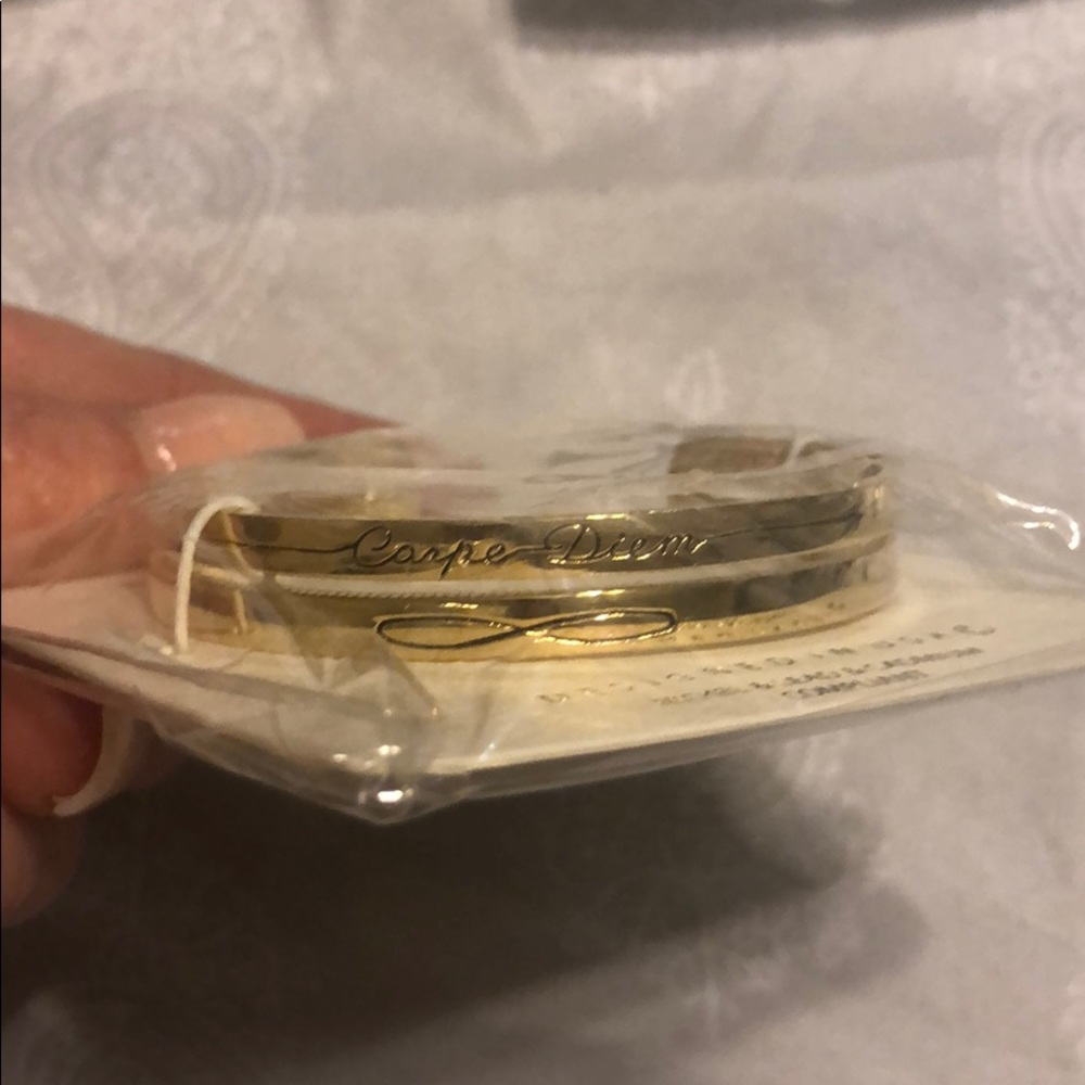 Gold Carpe Diem bracelet